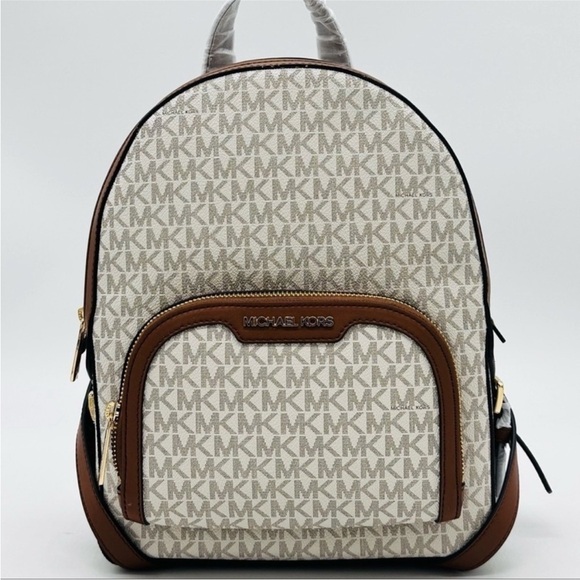 Michael Kors Medium Jaycee Zip Packet
Backpack Vanilla - Picture 1 of 12